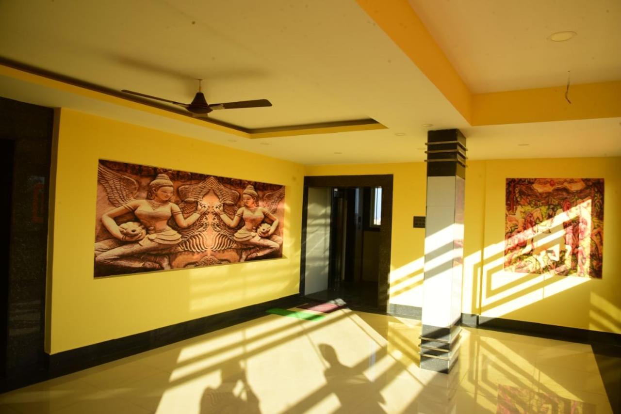 Hotel Vaishnavi Residency Tiptur Tarikere Esterno foto
